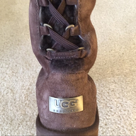 UGG Roseberry tall boot with lace detail size 7 - Picture 3 of 6